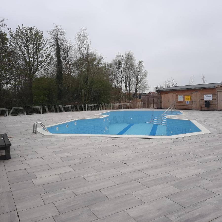 Meertje Villa 81 Op Recreatiepark De Wielen 신트 마르턴 외부 사진